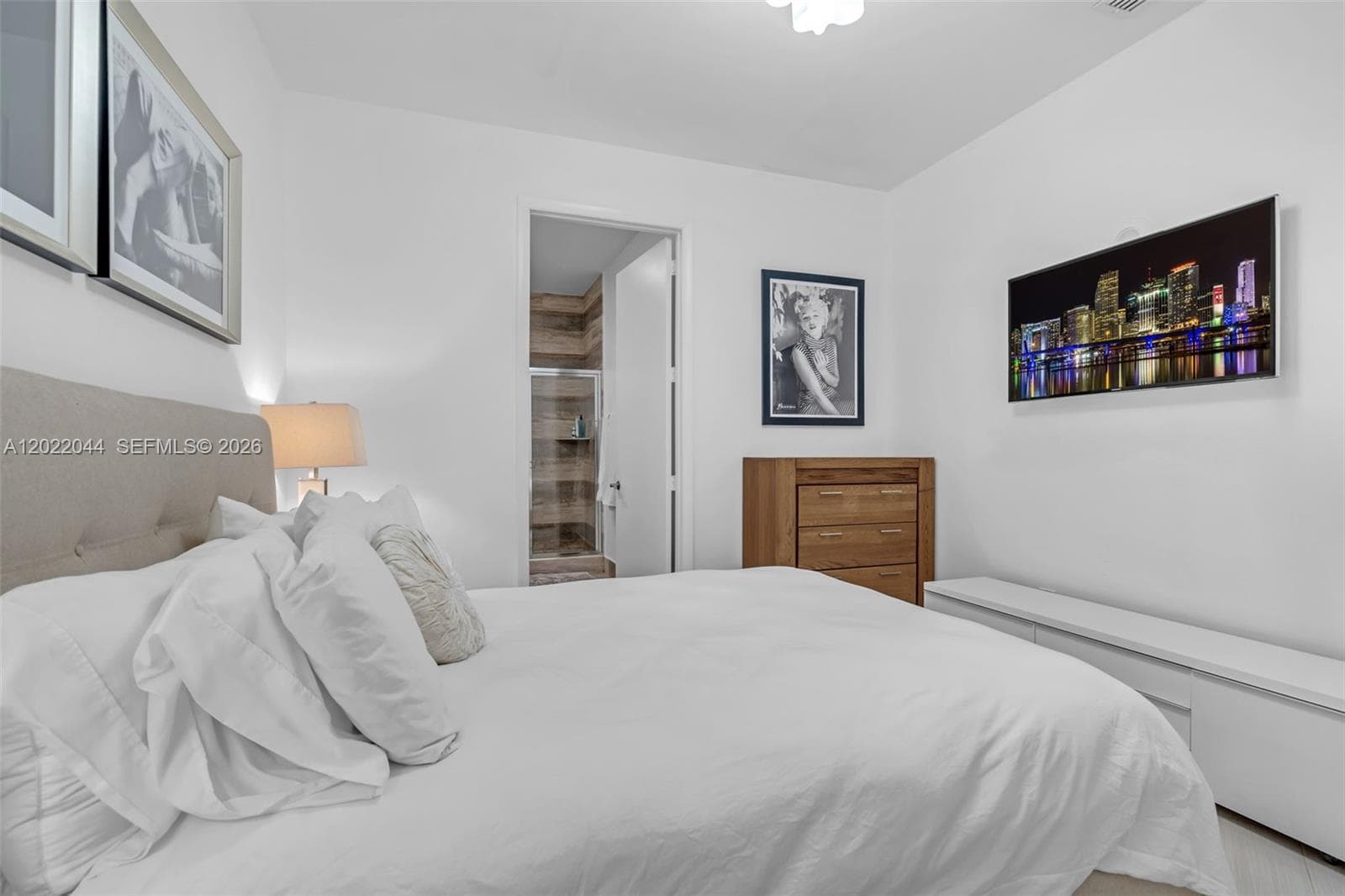 15811 Collins Ave # 3407, Sunny Isles Beach FL 33160 — 26