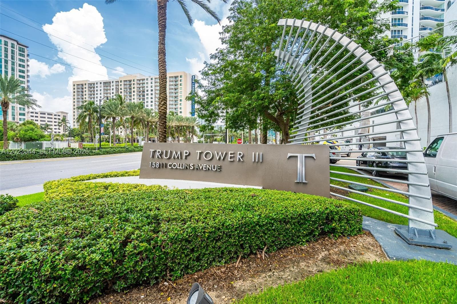 15811 Collins Ave # 3407, Sunny Isles Beach FL 33160 — 32