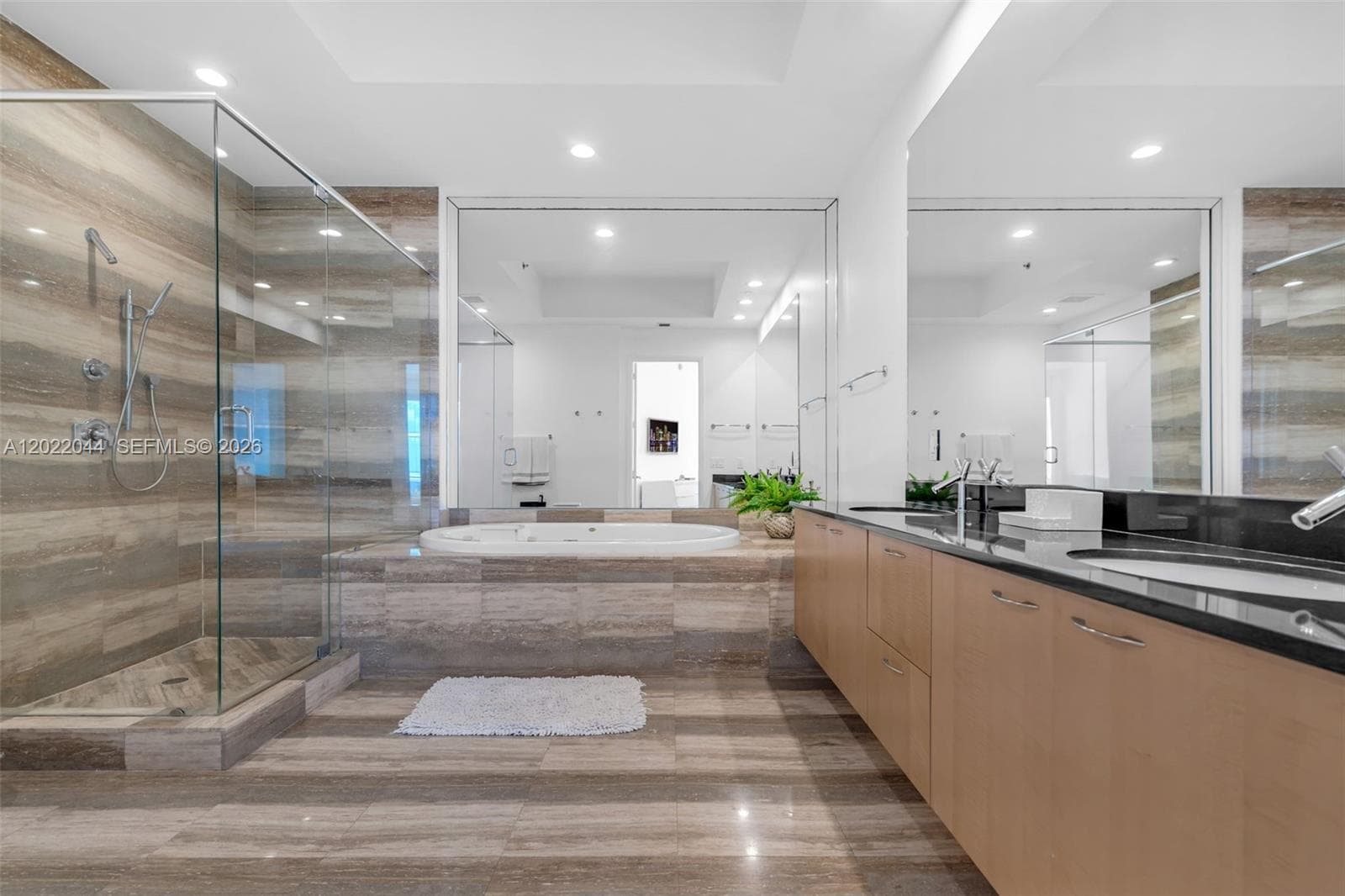15811 Collins Ave # 3407, Sunny Isles Beach FL 33160 — 20