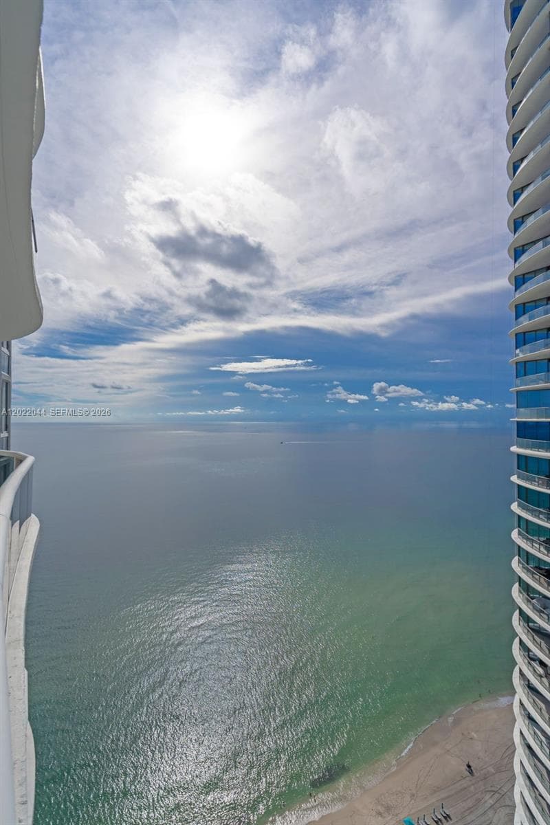 15811 Collins Ave # 3407, Sunny Isles Beach FL 33160 — 39