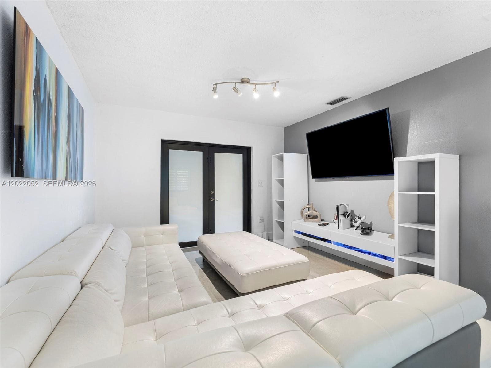 1752 NW 108th St, Miami FL 33167 — 6