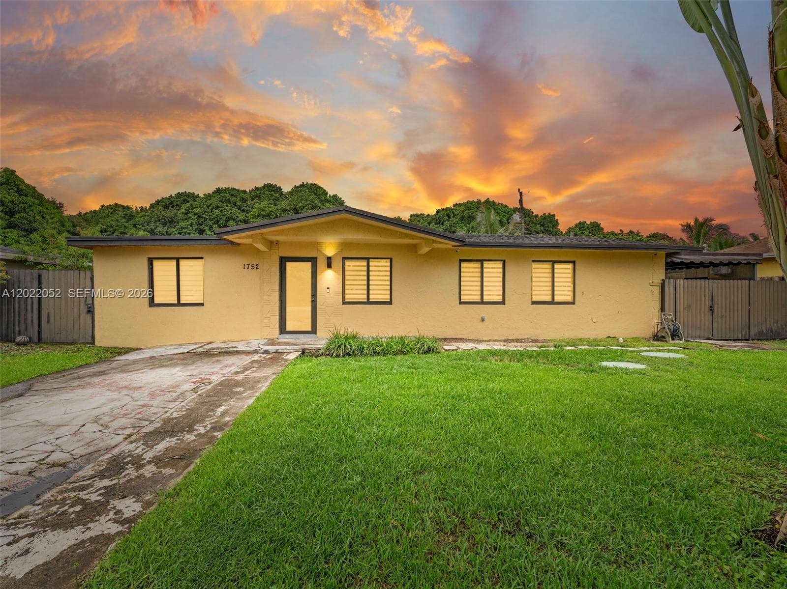 1752 NW 108th St, Miami FL 33167 — 1
