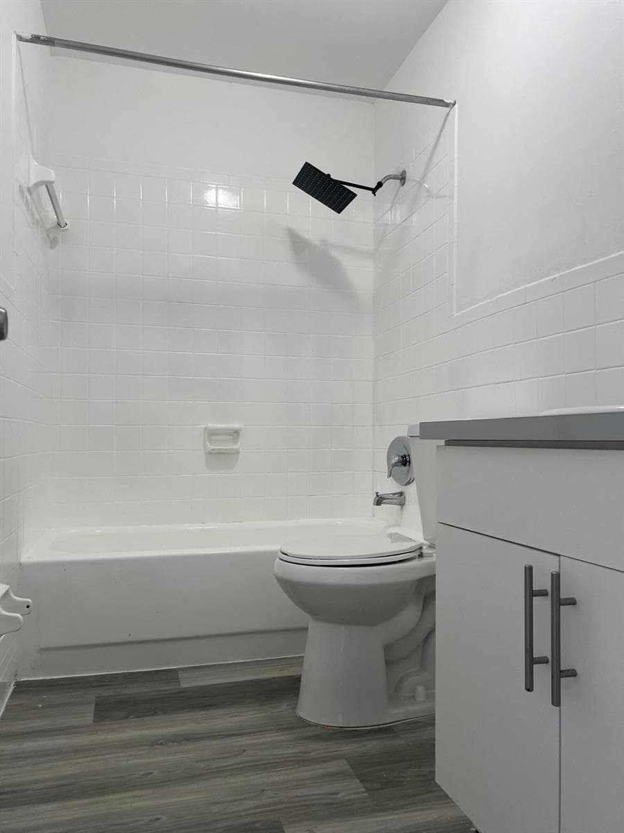365 NE 125th Street # 405, North Miami FL 33161 — 9