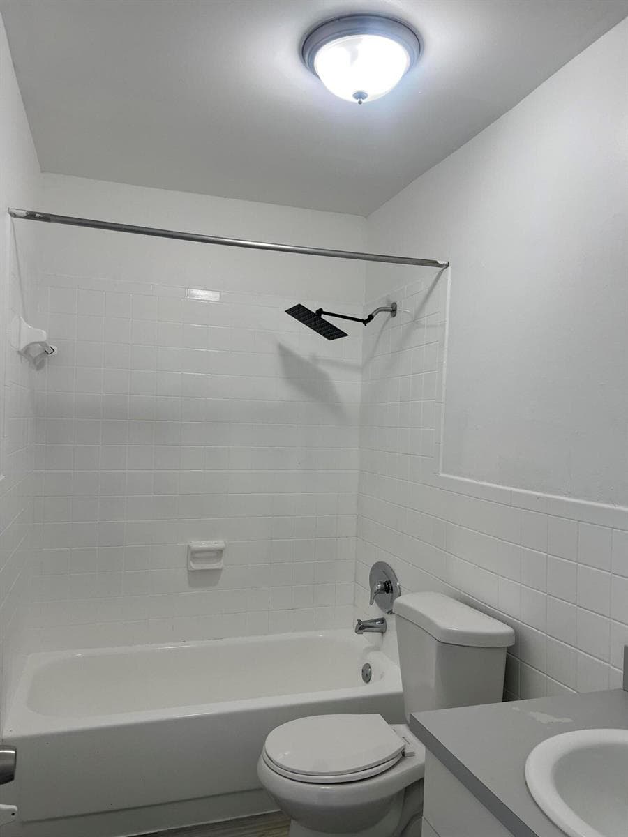 365 NE 125th Street # 405, North Miami FL 33161 — 10