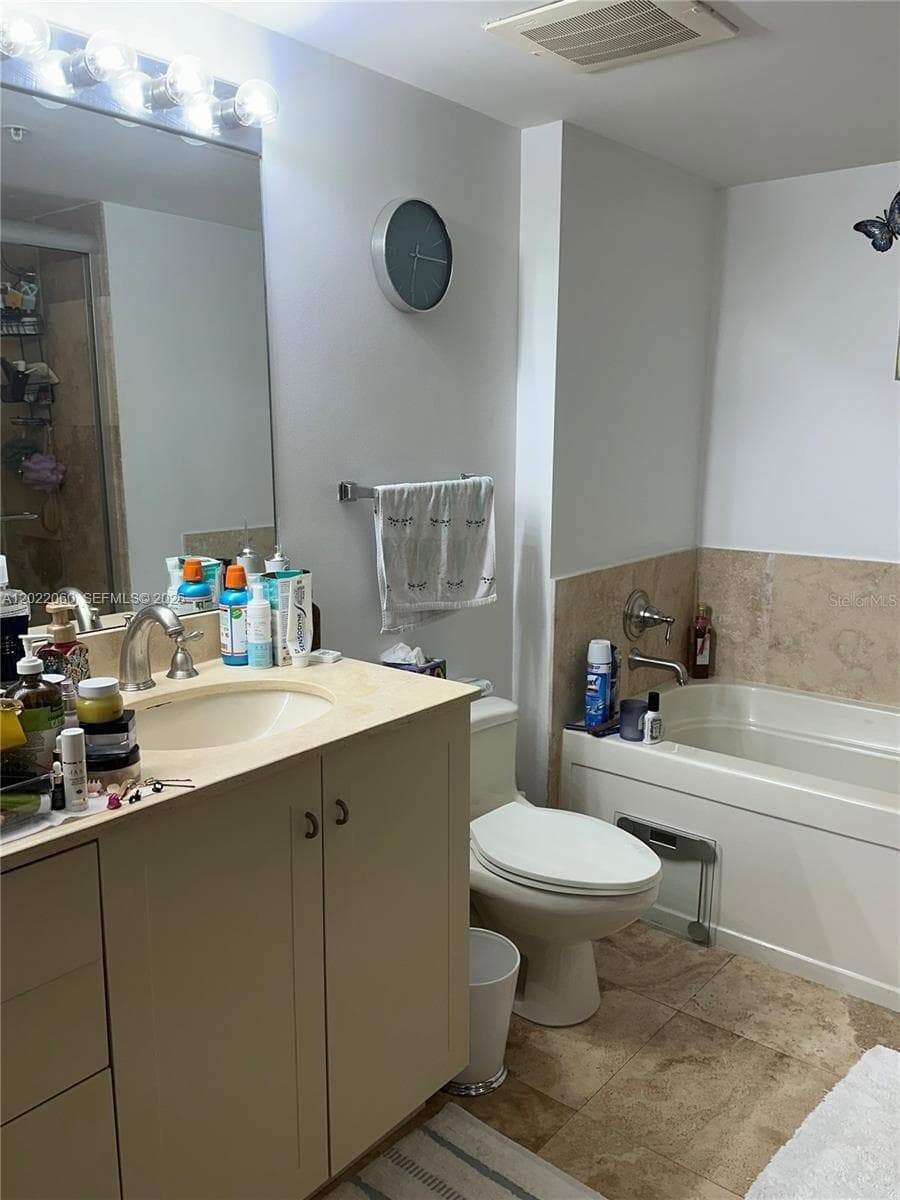 3232 SW 22nd Ter # 1607, Miami FL 33145 — 5