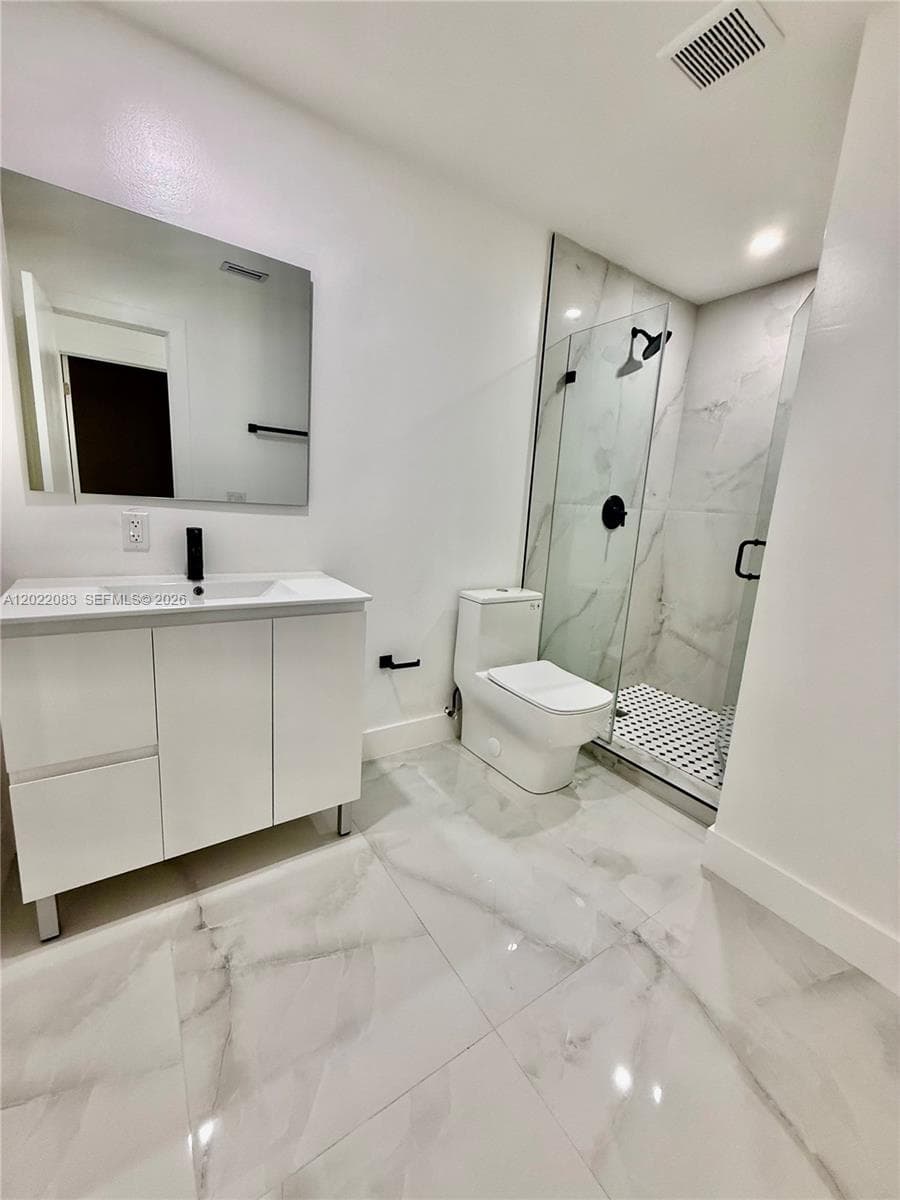 2652 SW 34th Ave REAR, Miami FL 33133 — 8