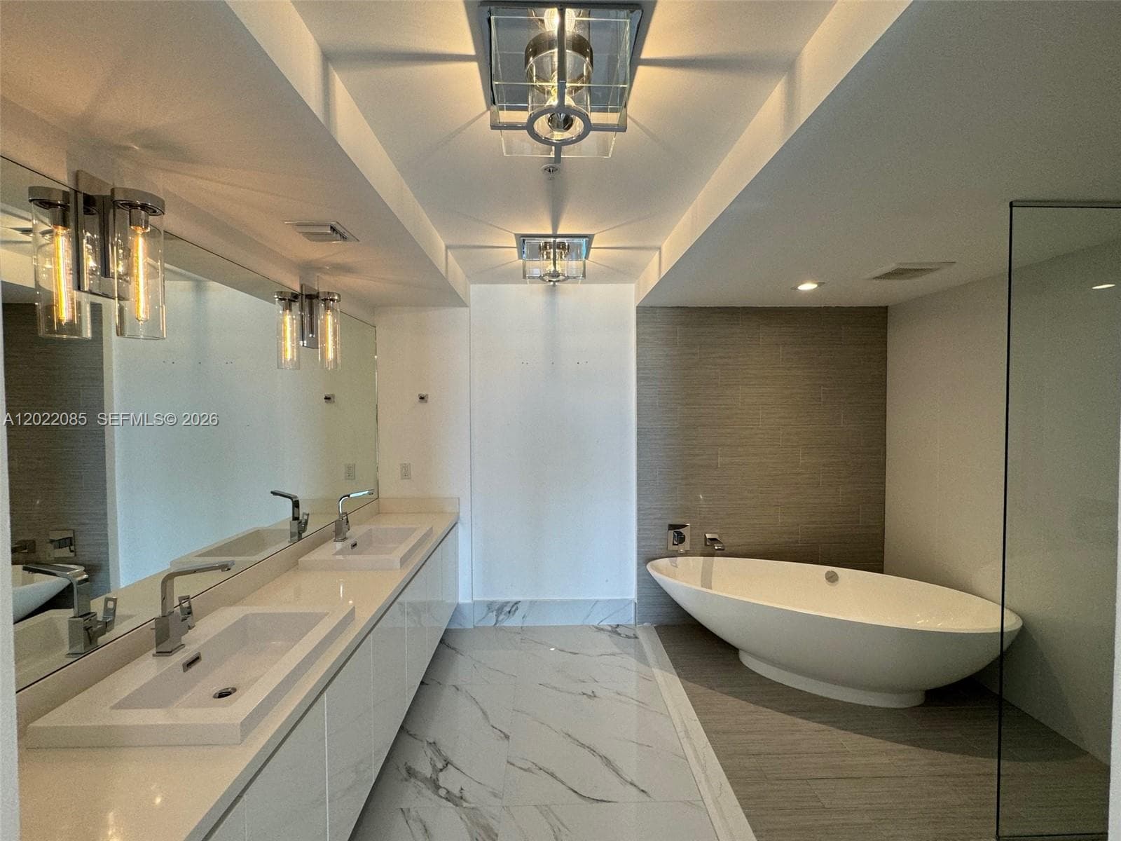 330 Sunny Isles Blvd # 1003, Sunny Isles Beach FL 33160 — 16