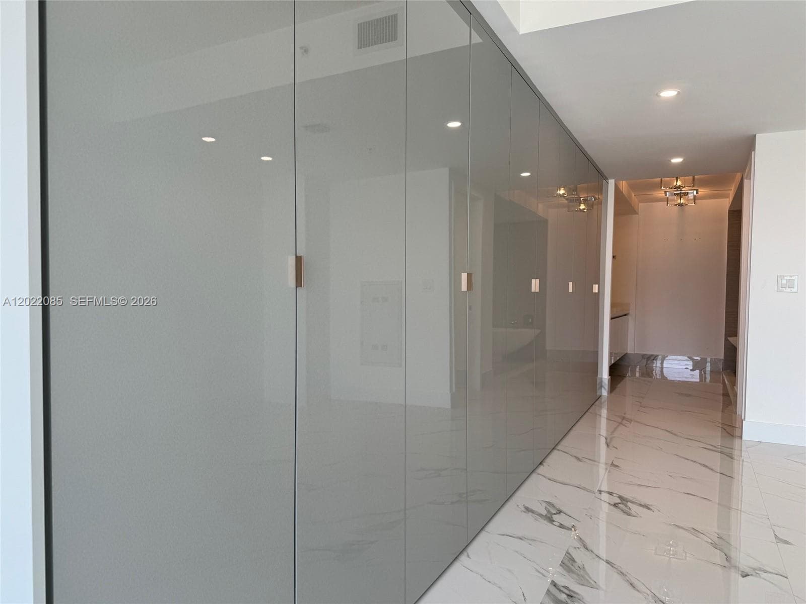 330 Sunny Isles Blvd # 1003, Sunny Isles Beach FL 33160 — 15