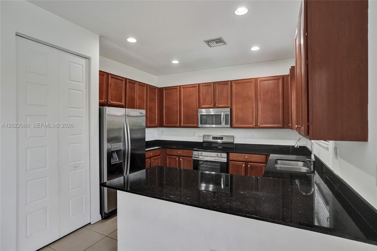 643 NE 191st Ter, Miami FL 33179 — 13