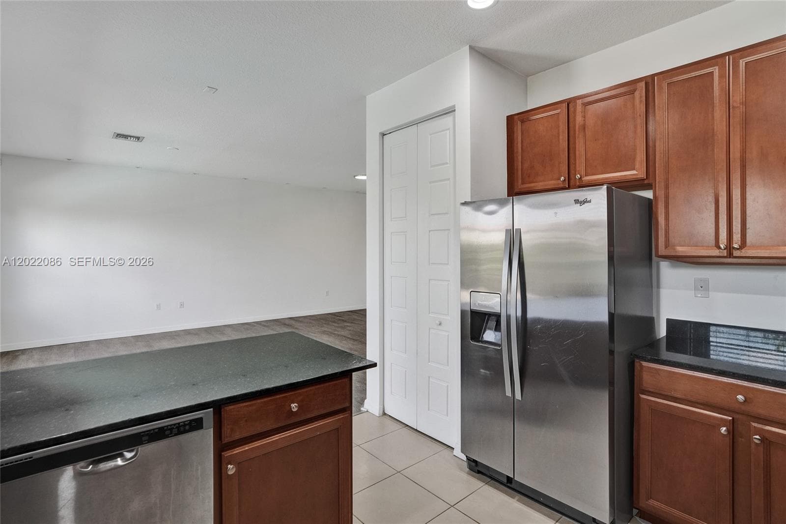643 NE 191st Ter, Miami FL 33179 — 16