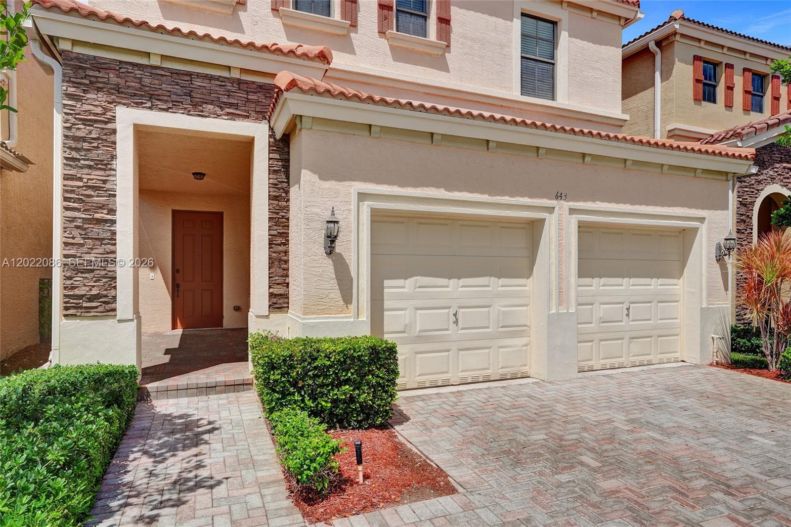 643 NE 191st Ter, Miami FL 33179 — 3
