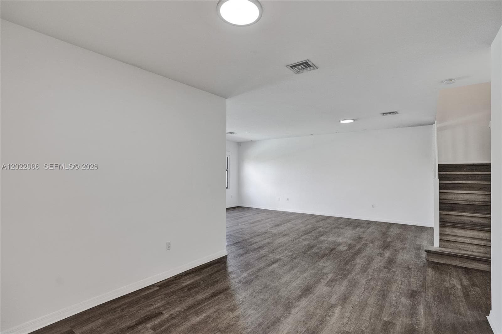 643 NE 191st Ter, Miami FL 33179 — 9