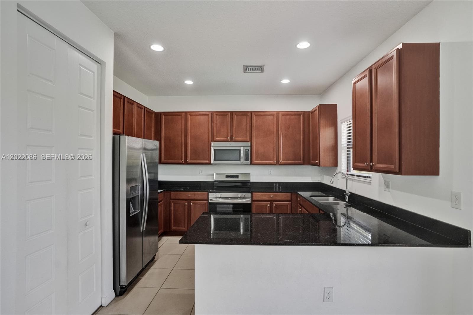 643 NE 191st Ter, Miami FL 33179 — 14
