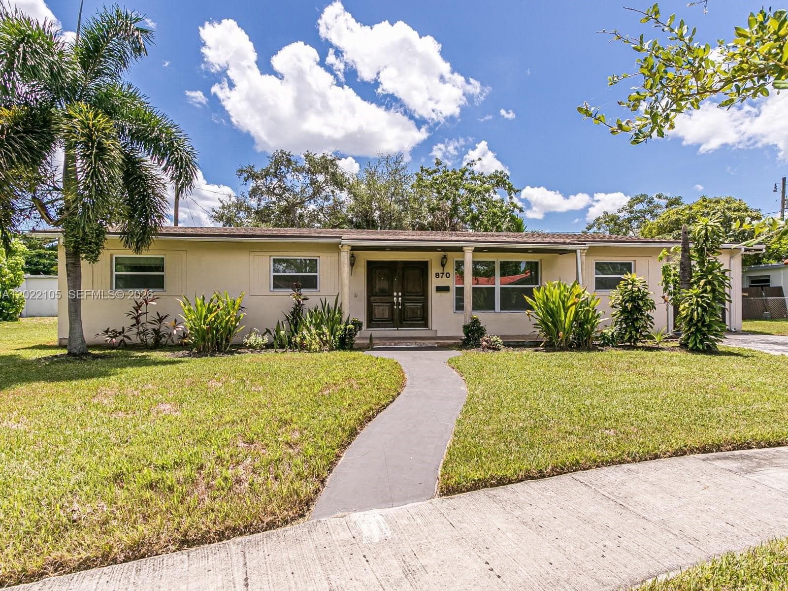 870 NE 182nd St, North Miami Beach FL 33162 — 2