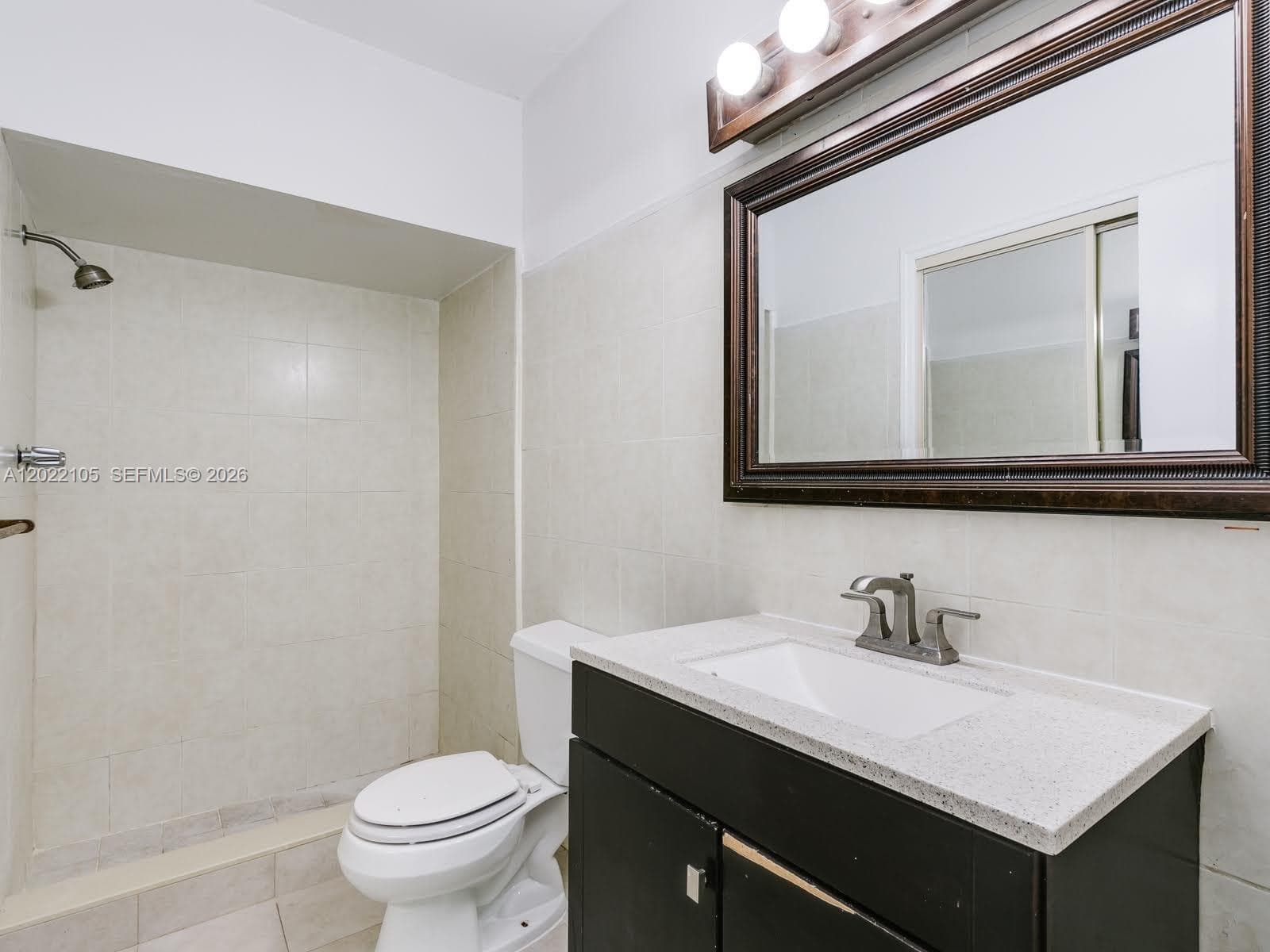 870 NE 182nd St, North Miami Beach FL 33162 — 43
