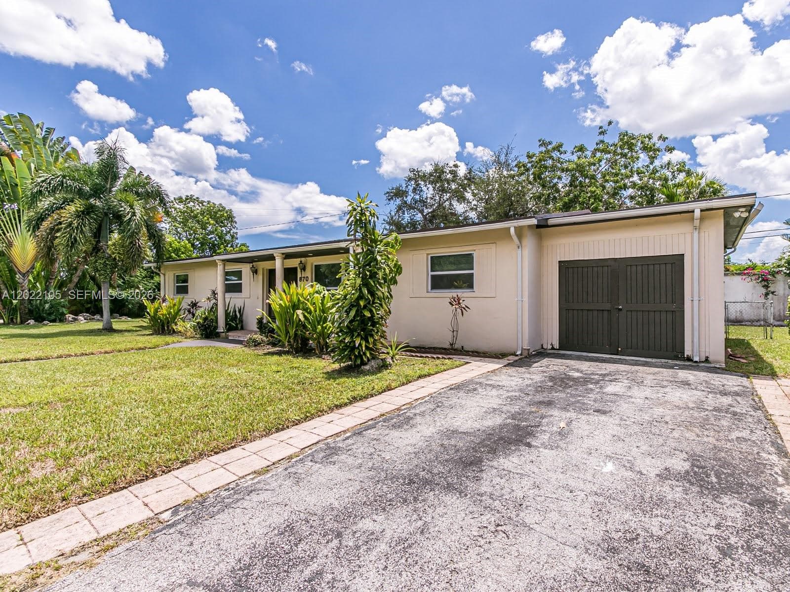 870 NE 182nd St, North Miami Beach FL 33162 — 3