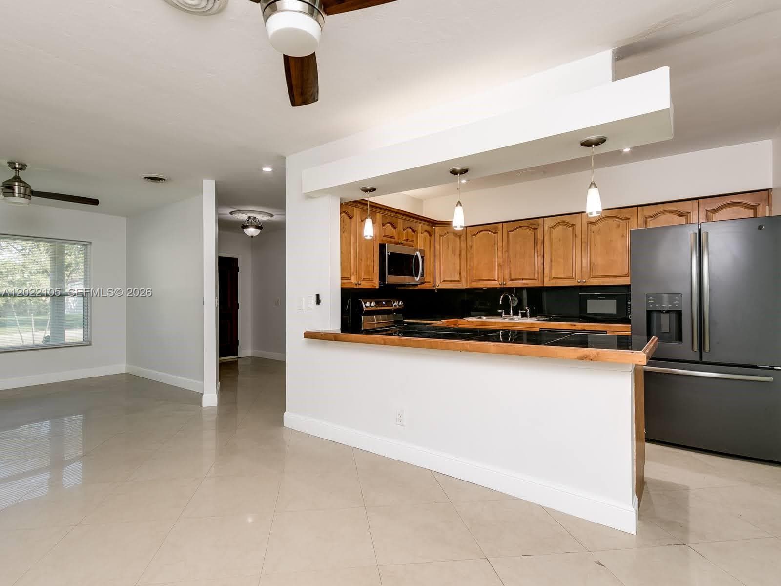 870 NE 182nd St, North Miami Beach FL 33162 — 9