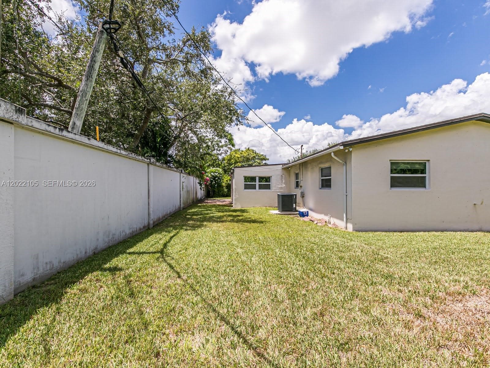 870 NE 182nd St, North Miami Beach FL 33162 — 49