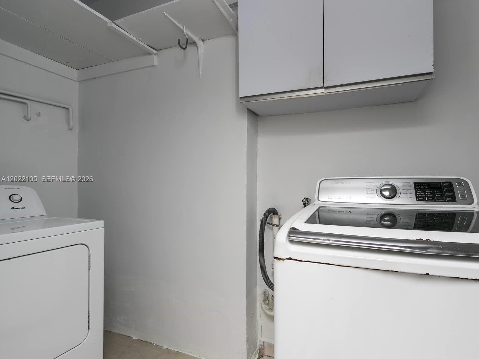 870 NE 182nd St, North Miami Beach FL 33162 — 45