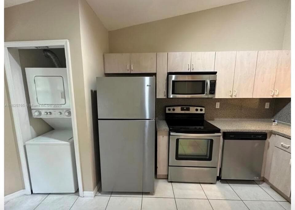 1250 SE 26th Street # 204, Homestead FL 33035 — 2
