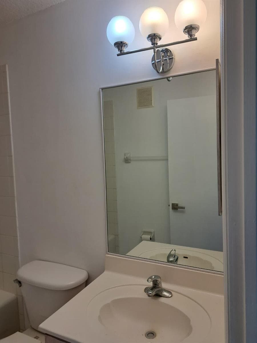 1250 SE 26th Street # 204, Homestead FL 33035 — 9
