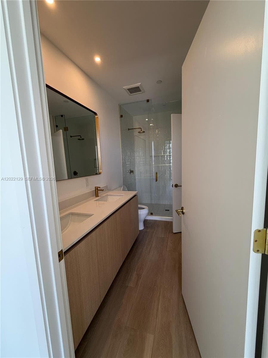 90 NE 32nd ST # 1110, Miami FL 33145 — 4