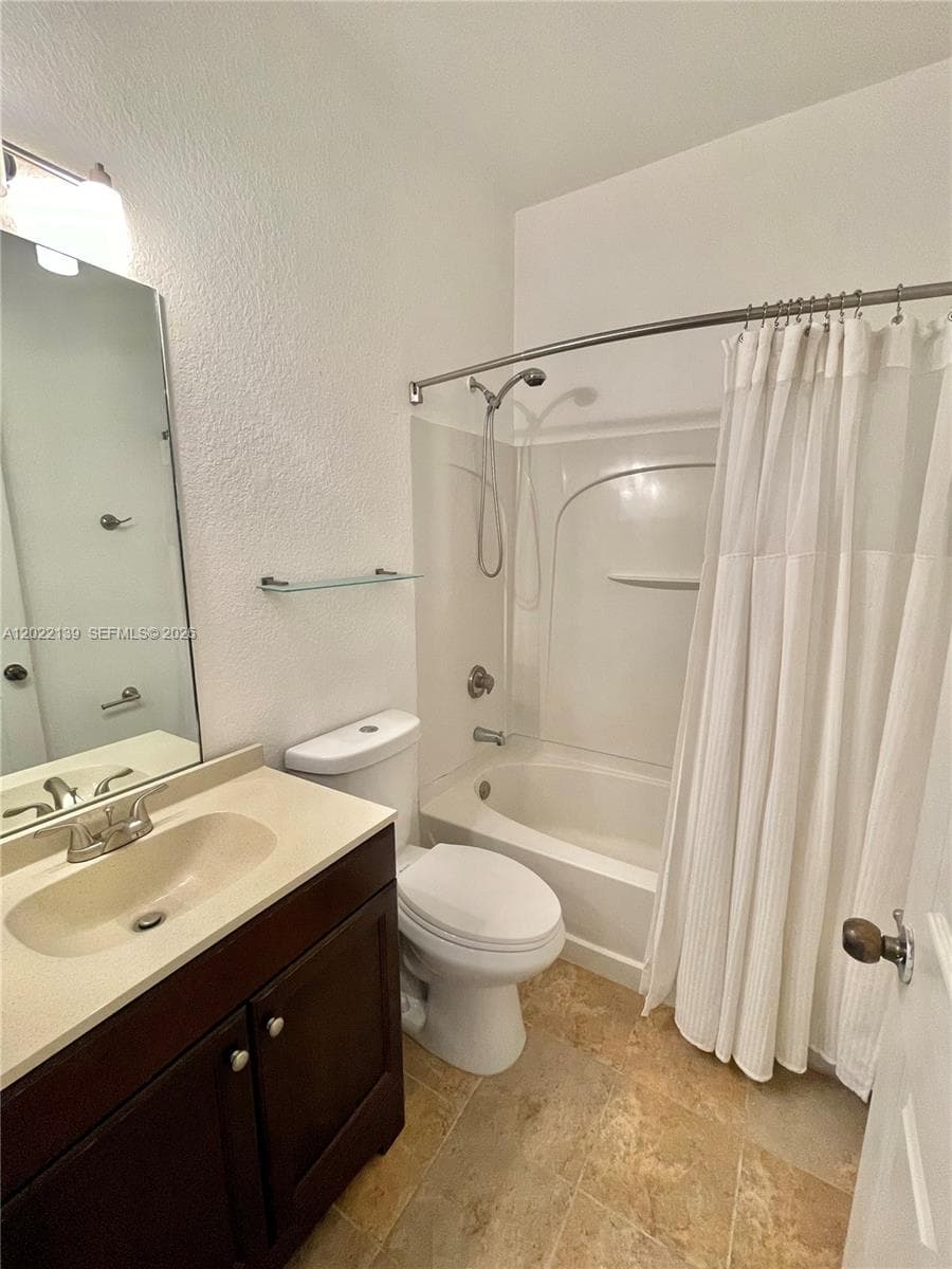 6912 NW 179th St # 2043, Hialeah FL 33015 — 6