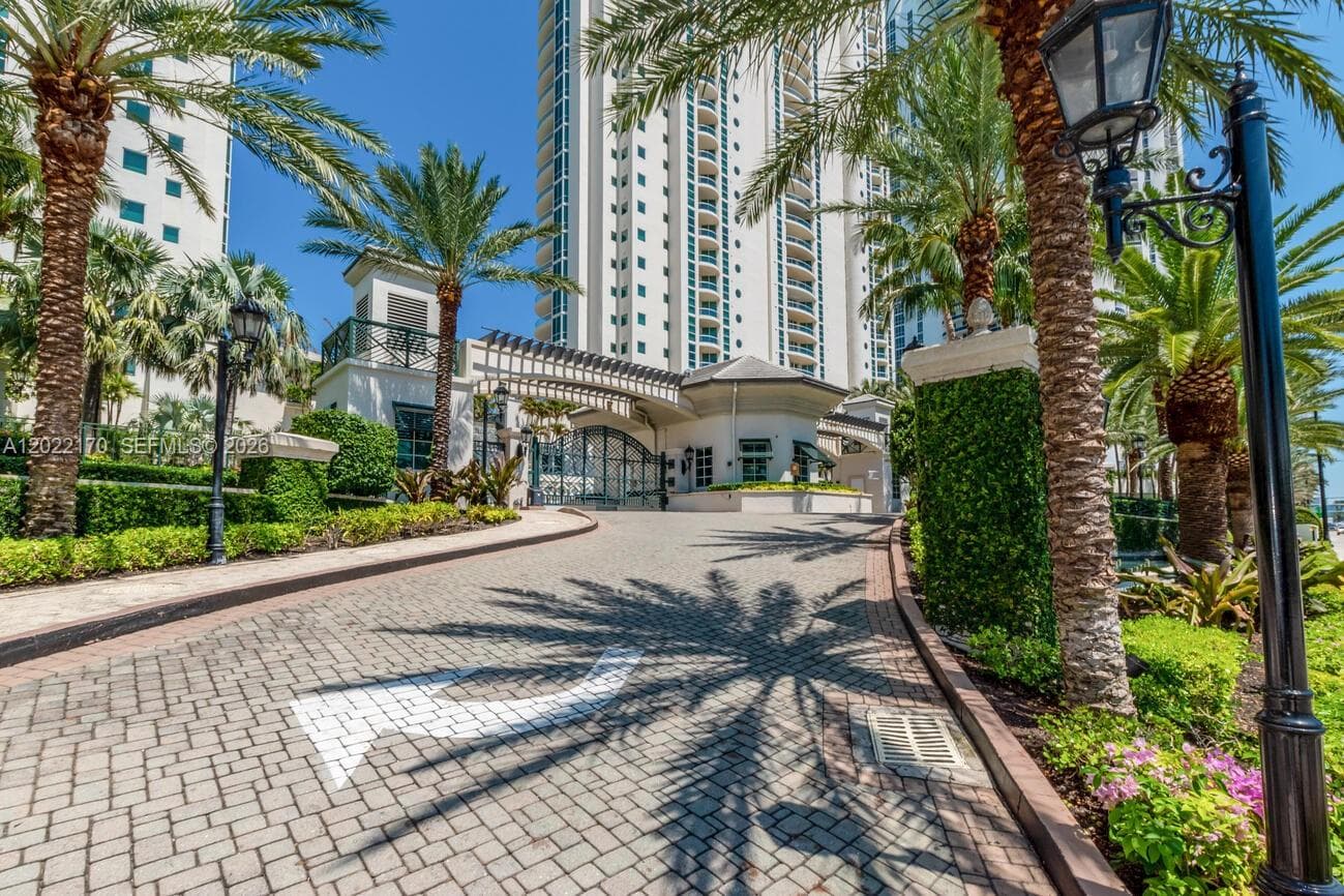 16051 Collins Ave # 404, Sunny Isles Beach FL 33160 — 42