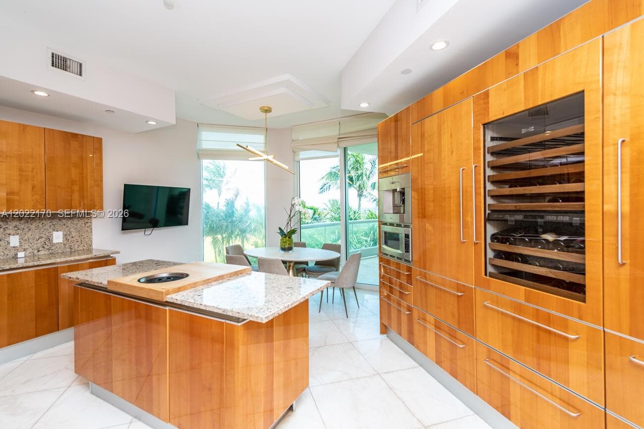 16051 Collins Ave # 404, Sunny Isles Beach FL 33160 — 38