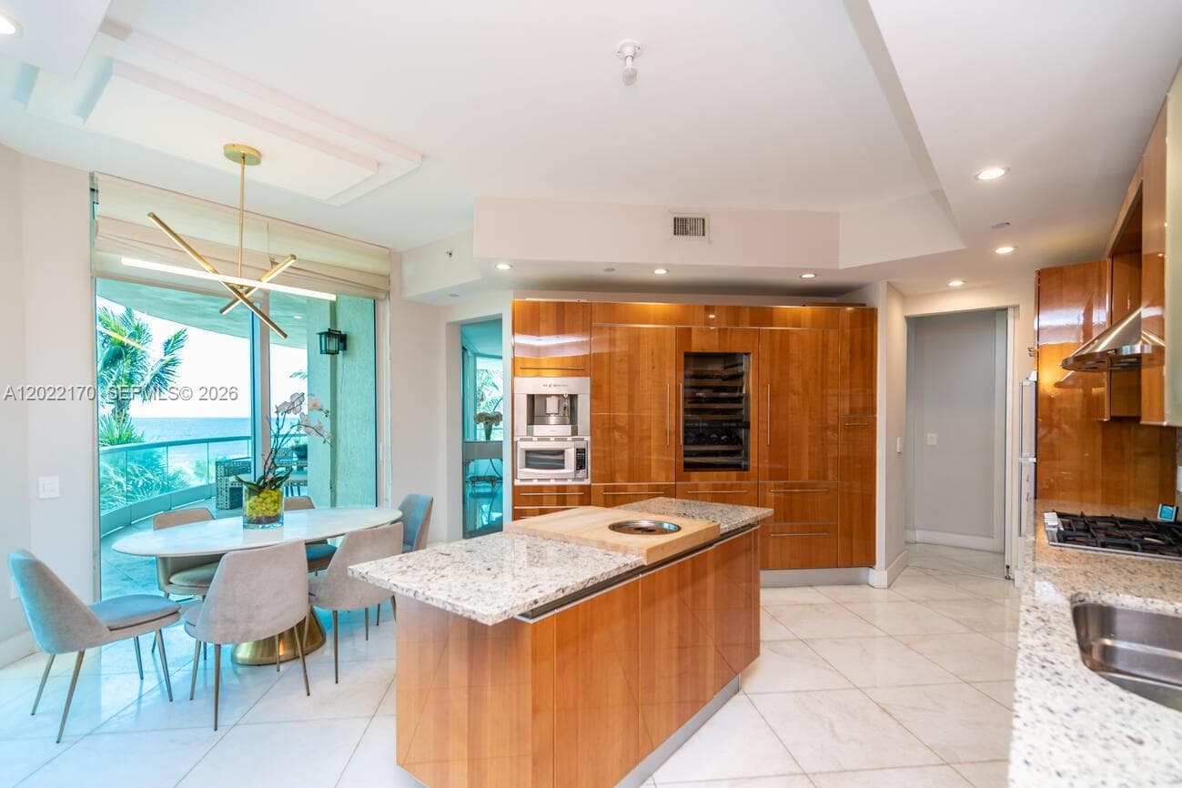 16051 Collins Ave # 404, Sunny Isles Beach FL 33160 — 37