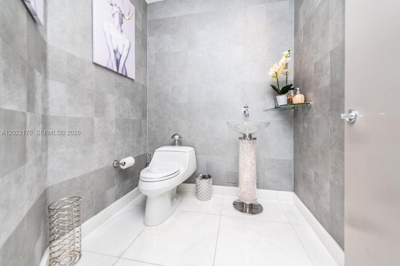 16051 Collins Ave # 404, Sunny Isles Beach FL 33160 — 64