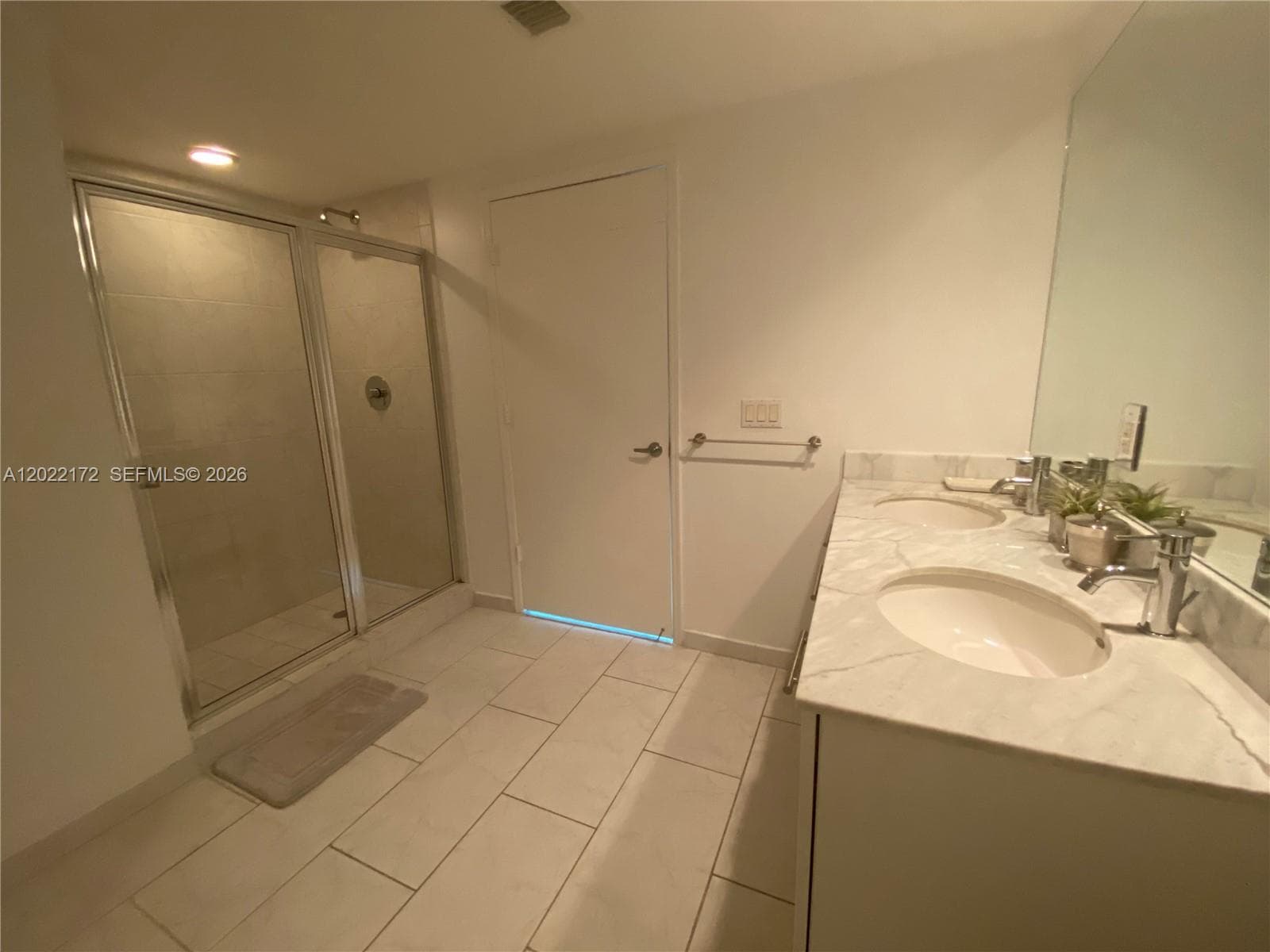 950 Brickell Bay Dr # 2206, Miami FL 33131 — 11