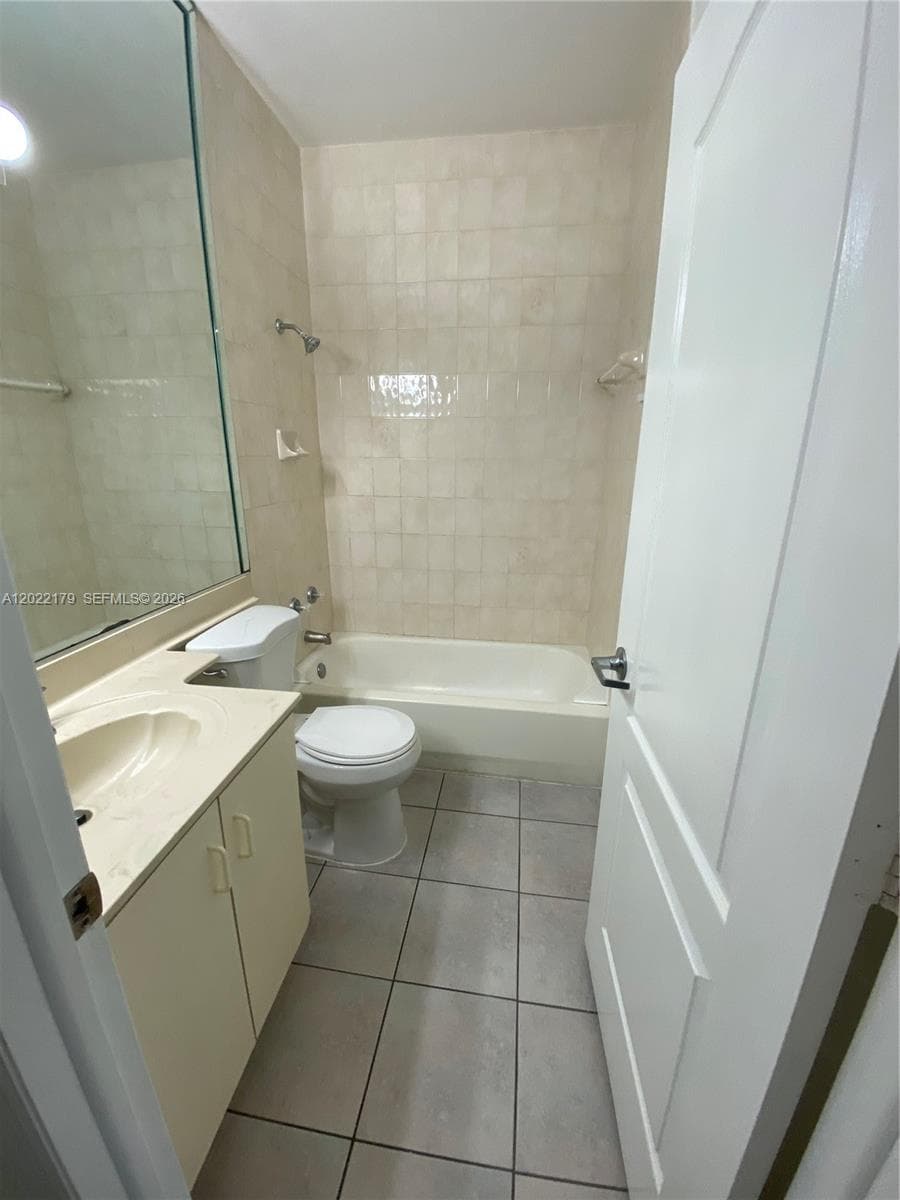 7500 W 20th Ave # 202, Hialeah FL 33016 — 17