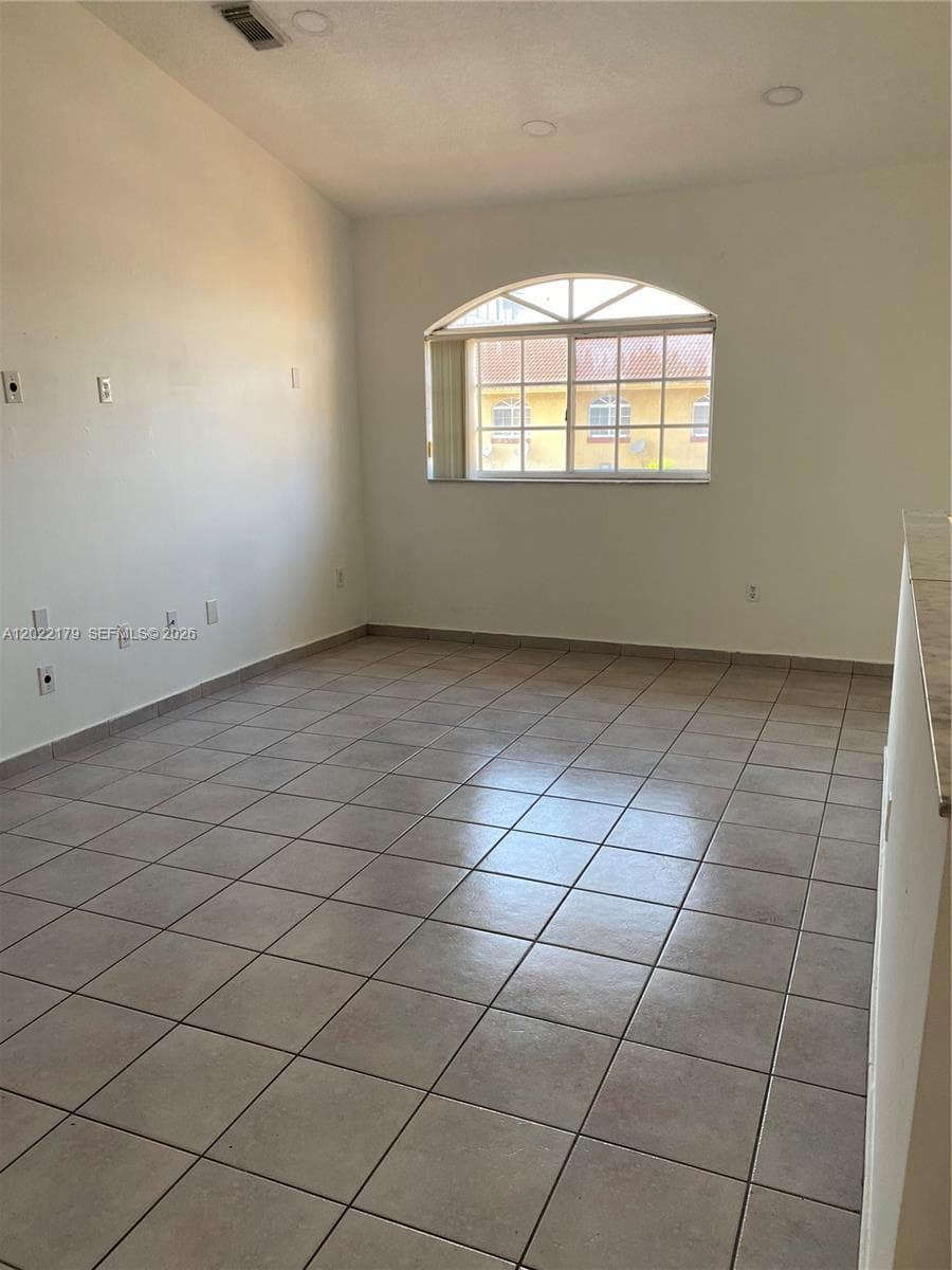 7500 W 20th Ave # 202, Hialeah FL 33016 — 8