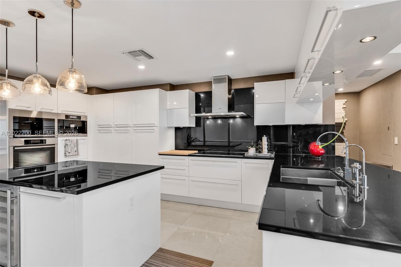 17121 Collins Ave # 2708, Sunny Isles Beach FL 33160 — 18