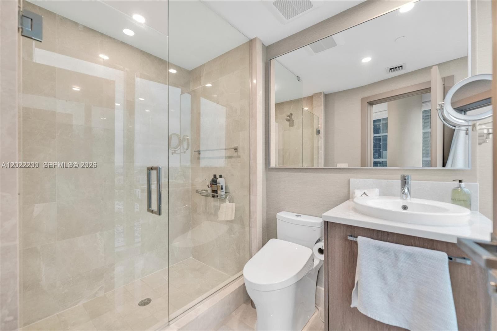 17121 Collins Ave # 2708, Sunny Isles Beach FL 33160 — 25