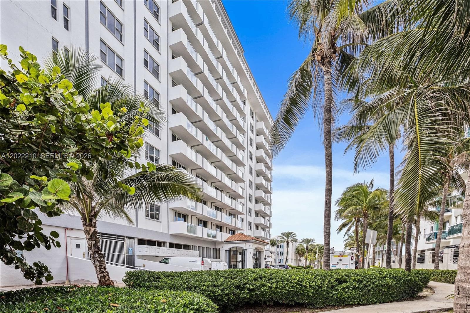 9195 NE Collins Ave # 1104, Surfside FL 33154 — 32