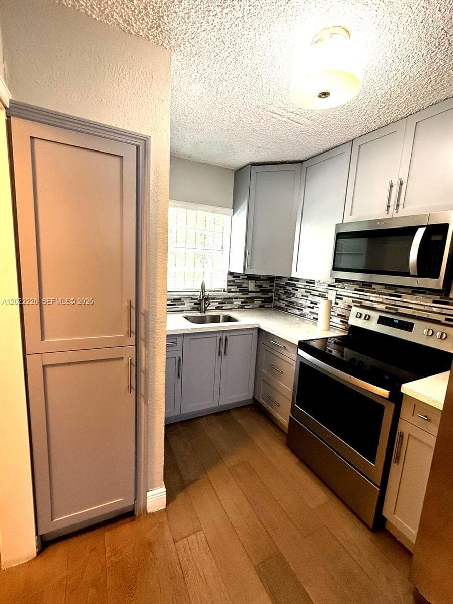1635 W 44th Pl # 311, Hialeah FL 33012 — 3