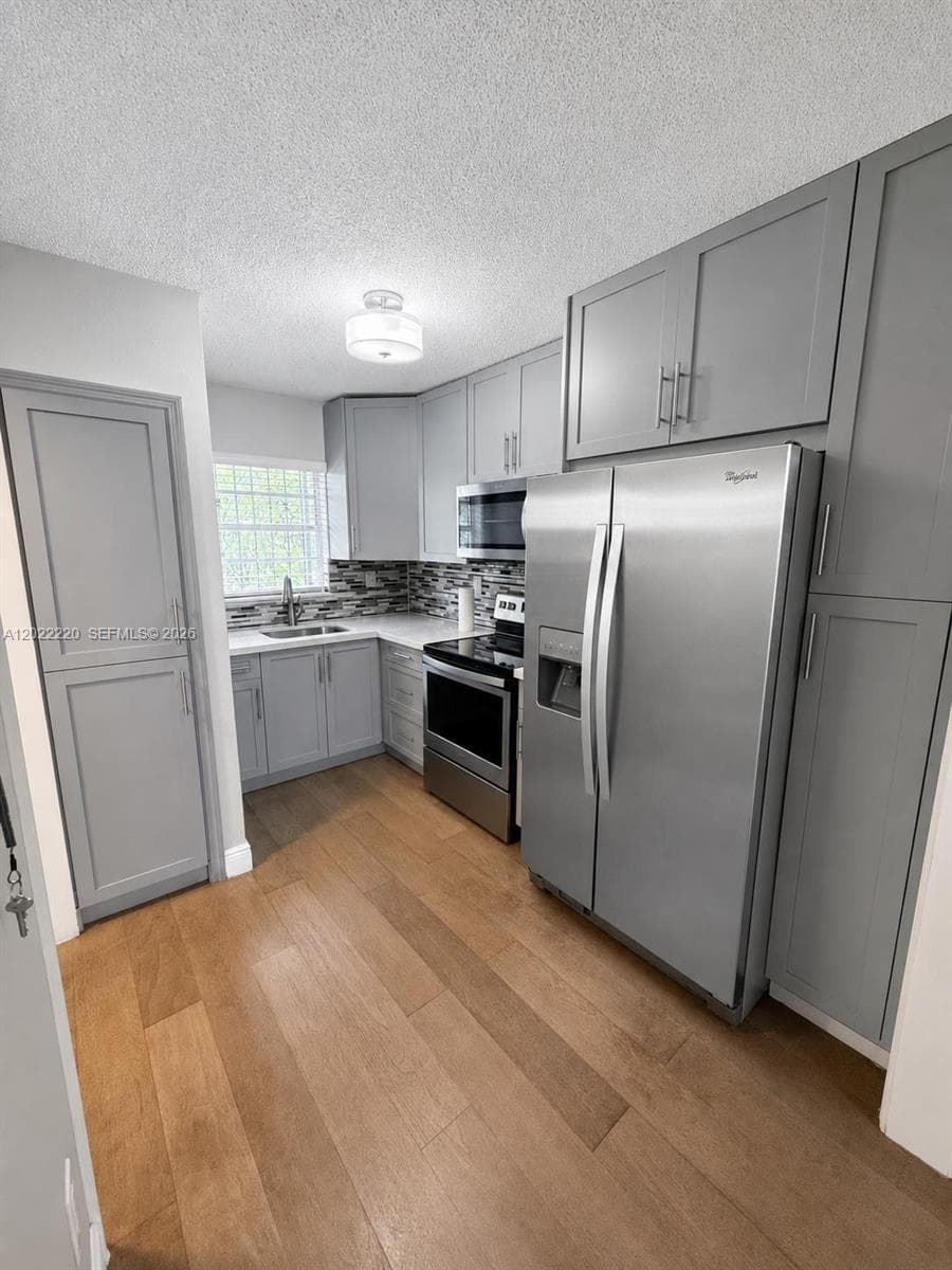 1635 W 44th Pl # 311, Hialeah FL 33012 — 1