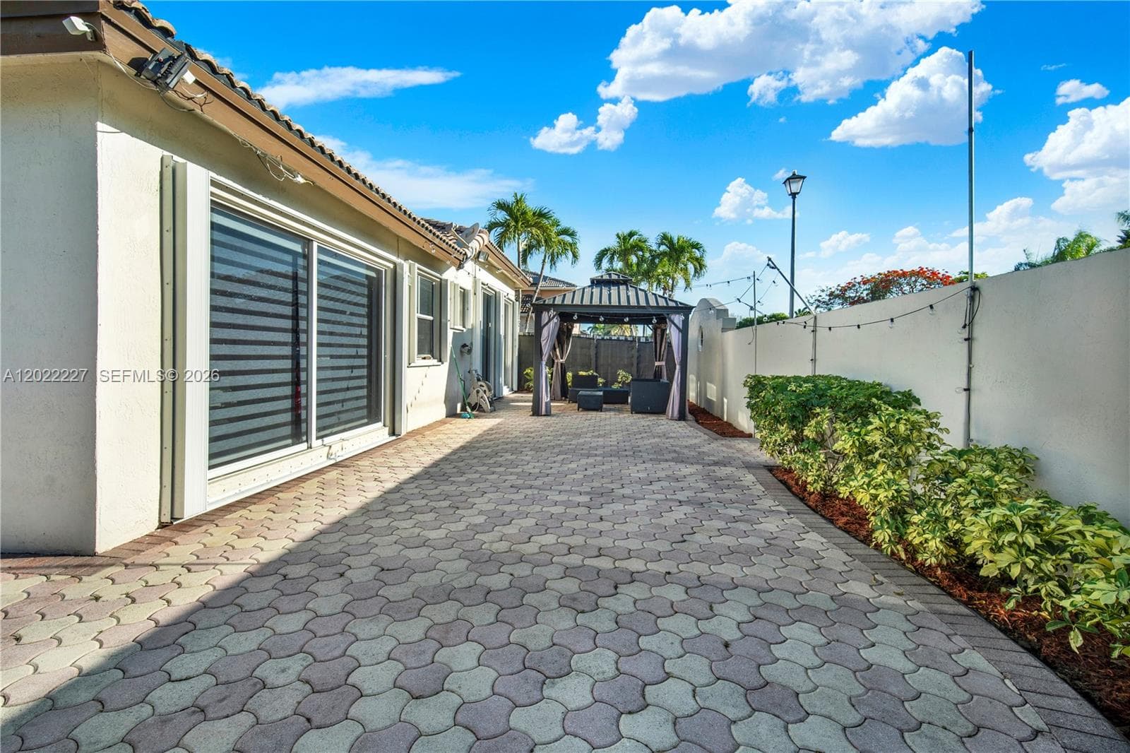 8357 SW 162nd Ct, Miami FL 33193 — 33