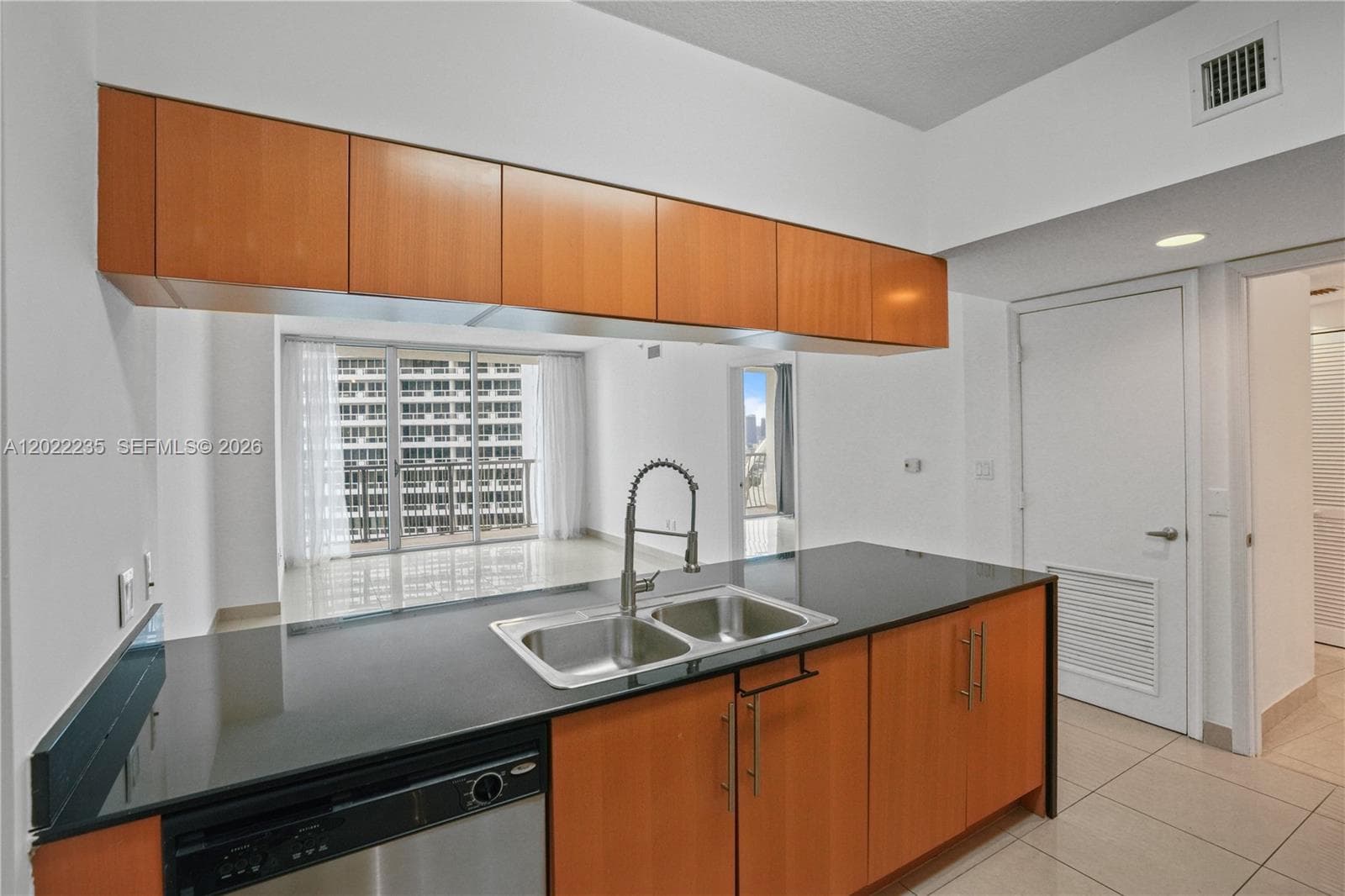 1750 N Bayshore Dr # 2804, Miami FL 33132 — 3