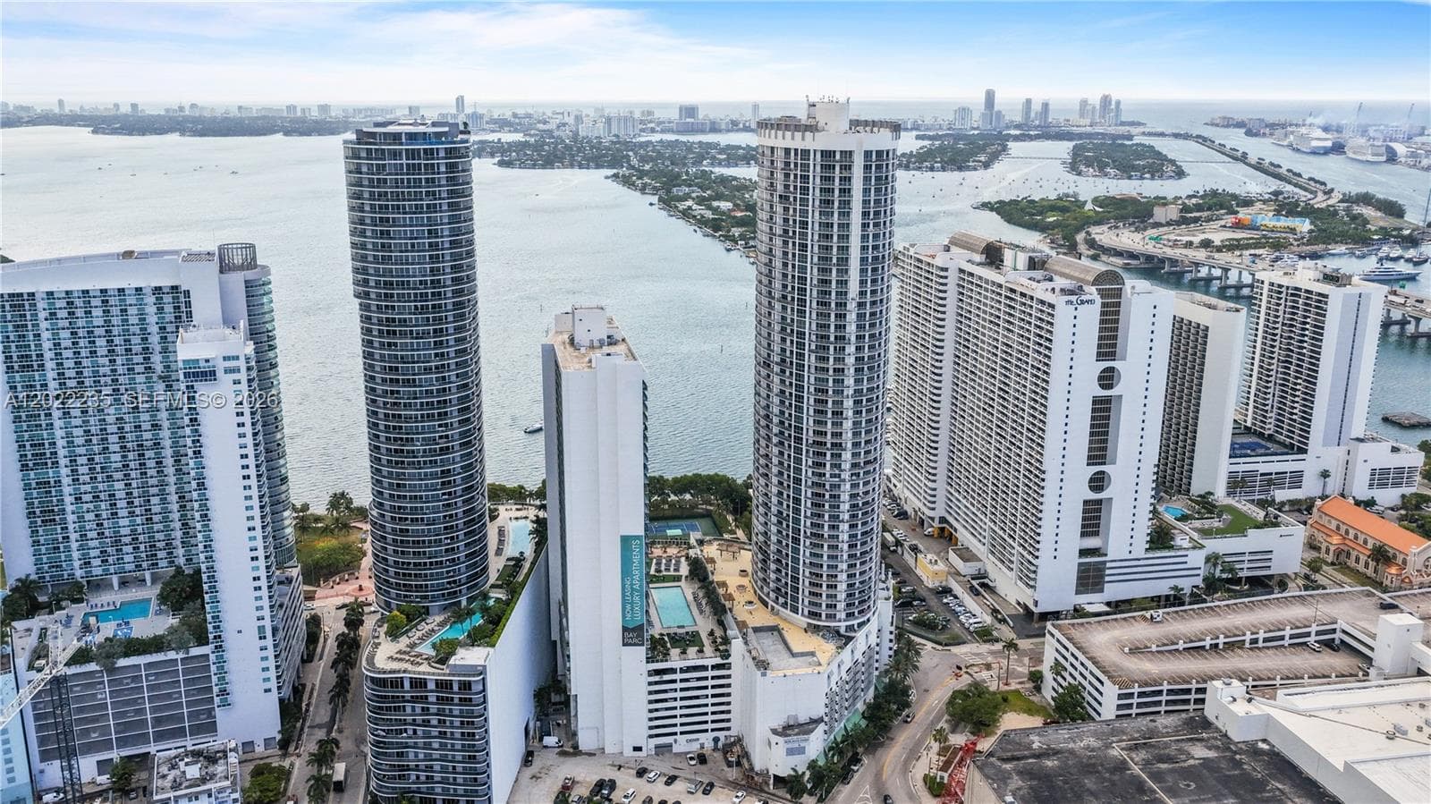1750 N Bayshore Dr # 2804, Miami FL 33132 — 29