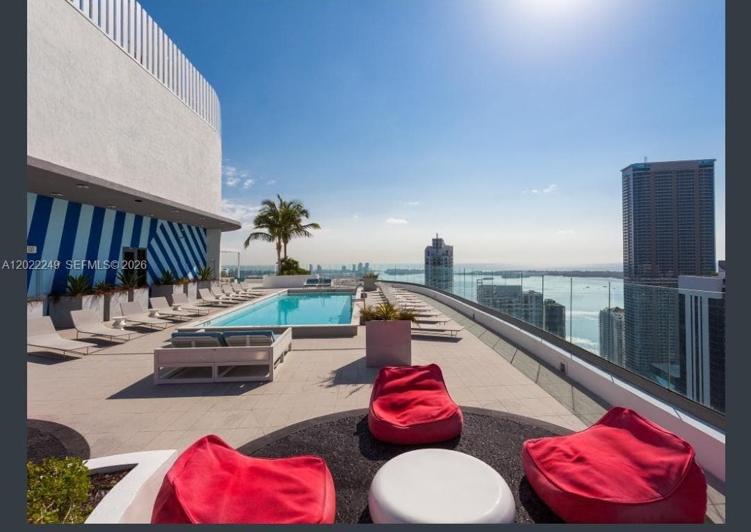 55 SW 9th St # 2709, Miami FL 33130 — 10