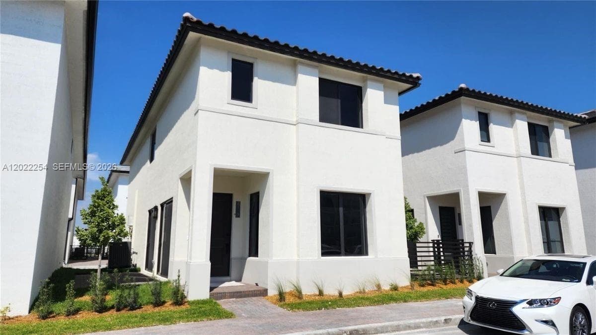 8119 NW 42nd St # 8119, Doral FL 33166 — 1
