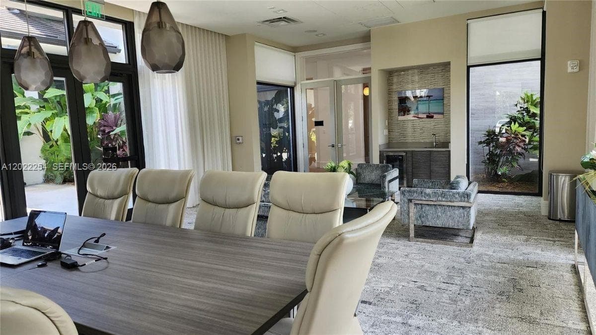 8119 NW 42nd St # 8119, Doral FL 33166 — 37