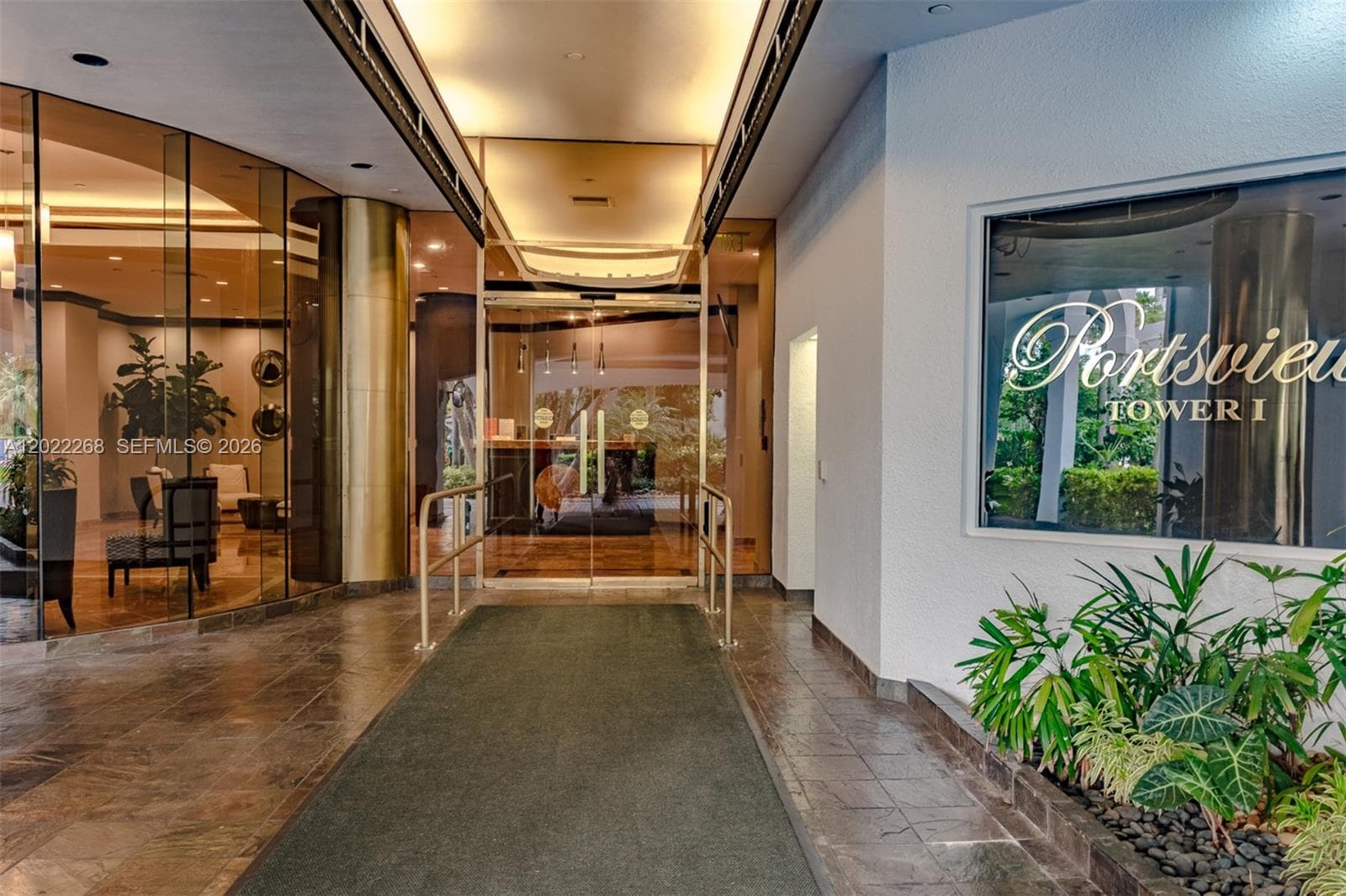 3610 Yacht Club Dr # 511, Aventura FL 33180 — 17