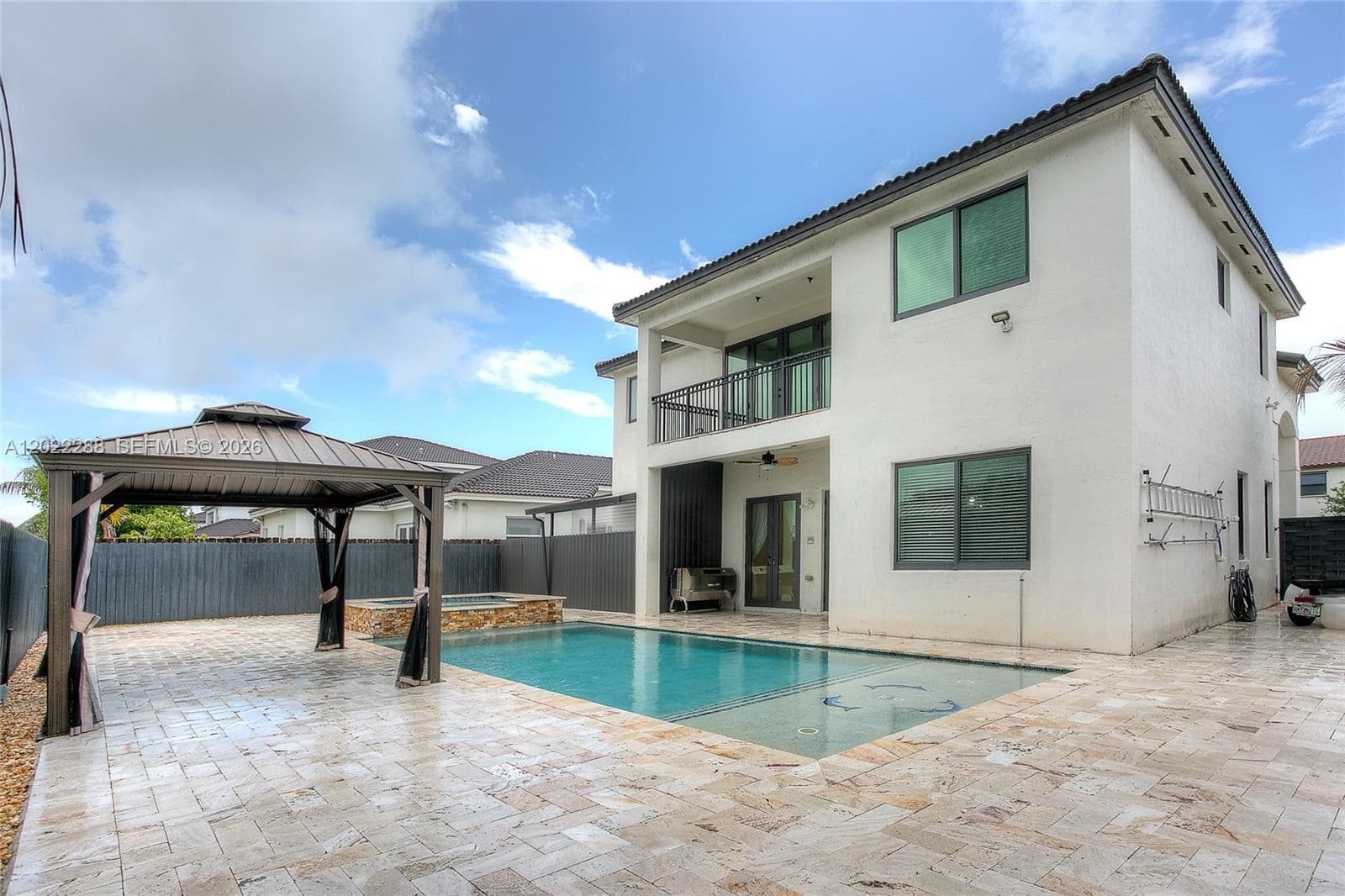18355 NW 89th Ave, Hialeah FL 33018 — 20