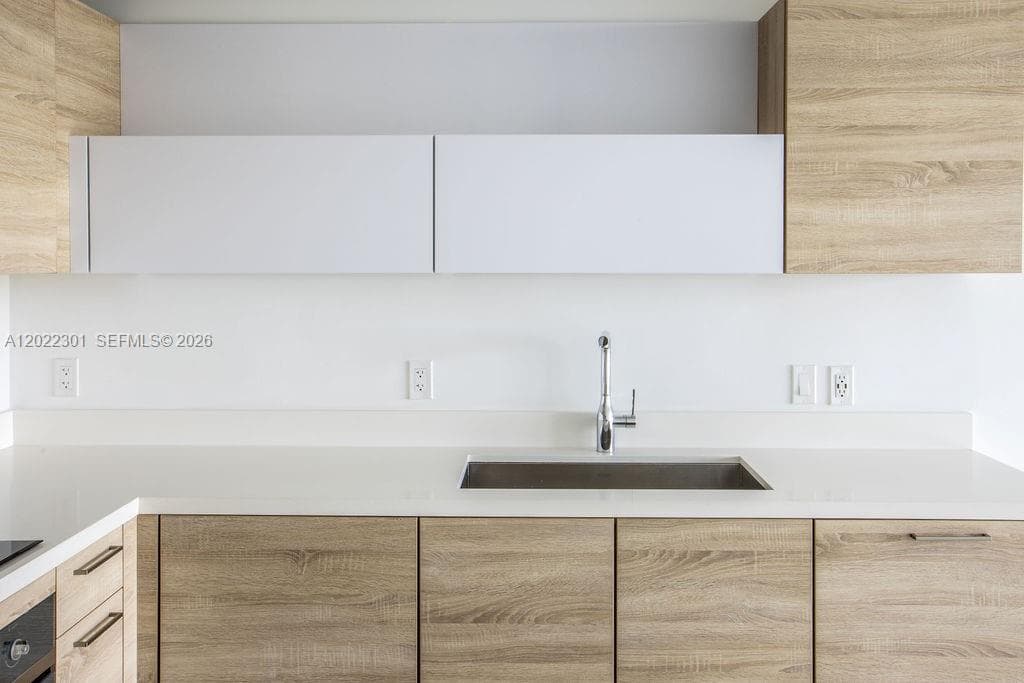 16385 N Biscayne Blvd # 403, North Miami Beach FL 33160 — 6