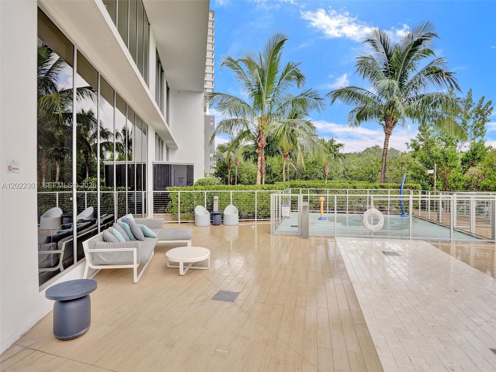 16385 N Biscayne Blvd # 403, North Miami Beach FL 33160 — 16