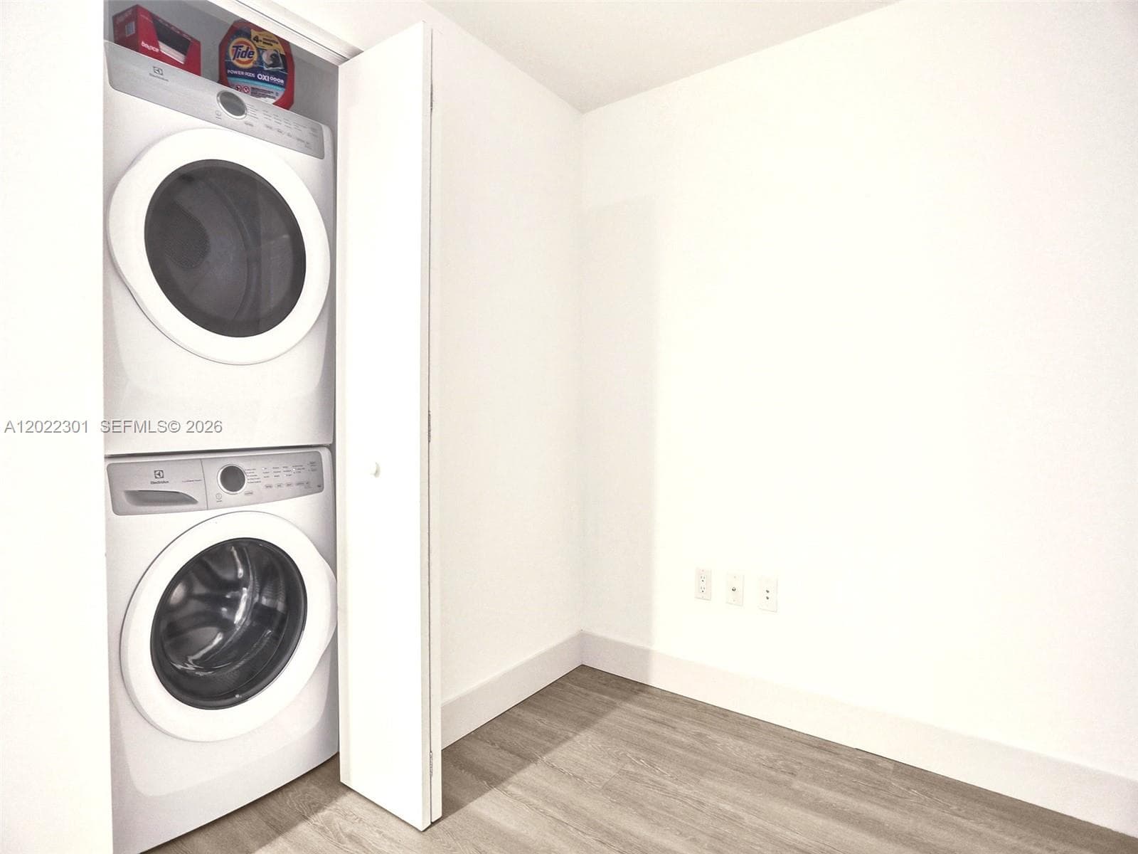 16385 N Biscayne Blvd # 403, North Miami Beach FL 33160 — 9